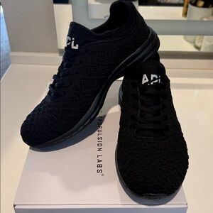 APL Black Knit Athletic Shoes Size Woman’s 8.5